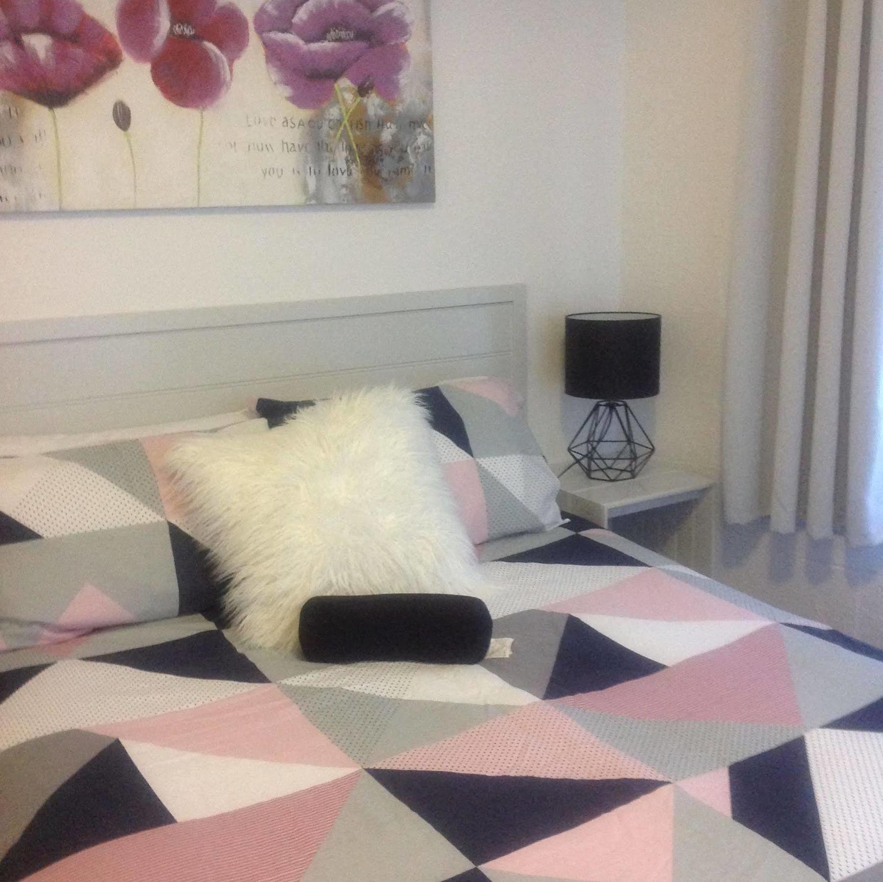 Farnboro 3*